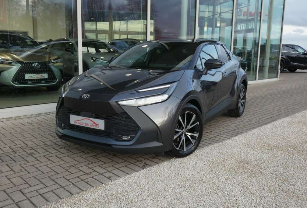 Toyota 1.8 Hybrid 140pk Dynamic plus +Trekhaak +Dodehoek