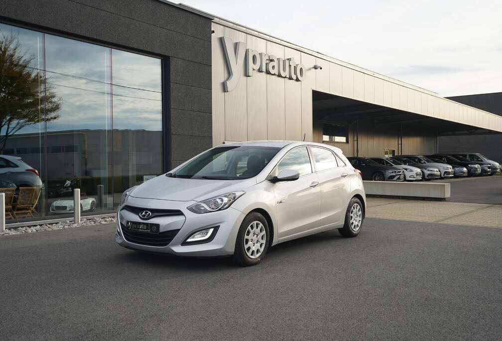 Hyundai i30 1.4 CRDi Trend Airco Bleutooth