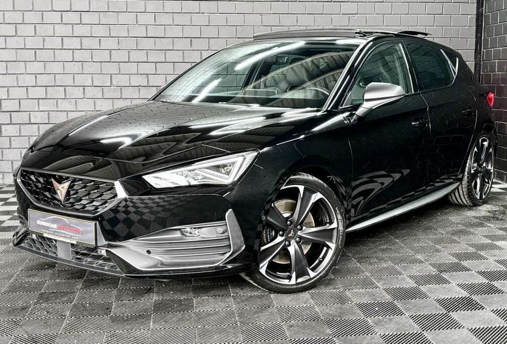 2.0 TSI 300CV * PANO * Volant SS * Caméra *