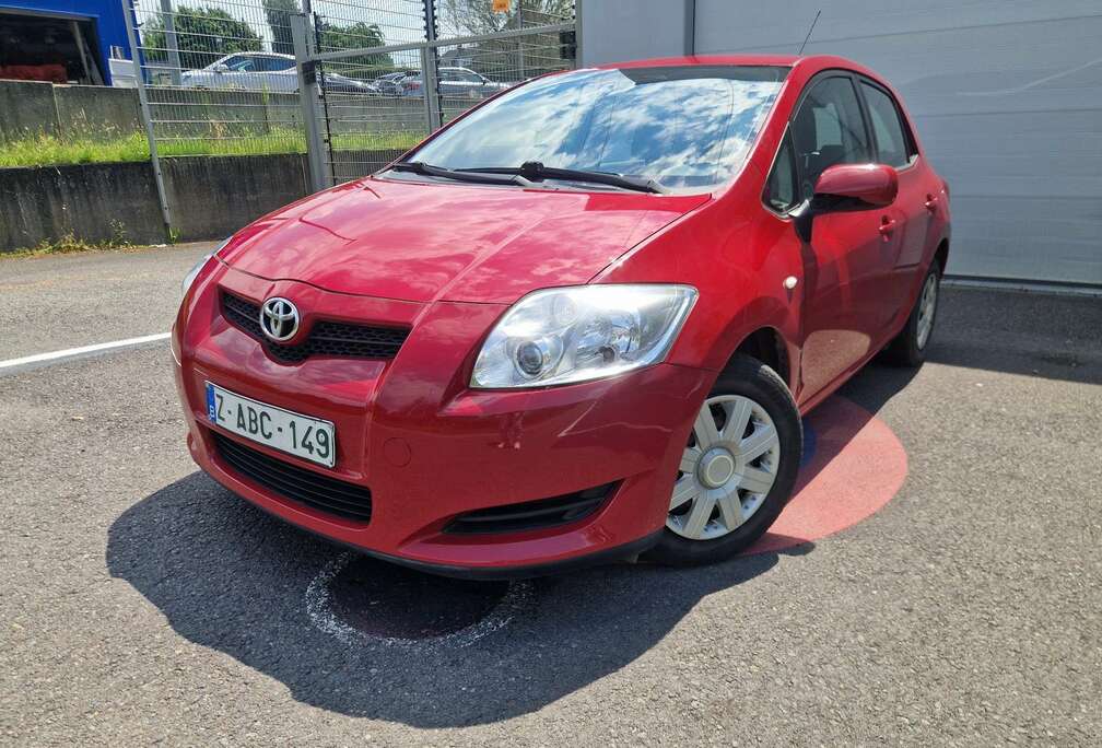 Toyota Auris  1.33i VVT-i Active 51000km