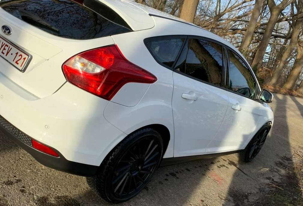 Ford Focus 1.6 TDCi DPF Start-Stopp-System SYNC Edition