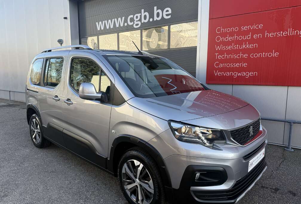 Peugeot 12PureTech 110pk ALLURE CAMERA NAVI