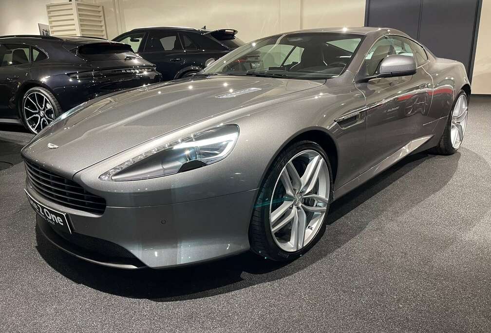 Aston Martin 5.9i V12 Touchtronic