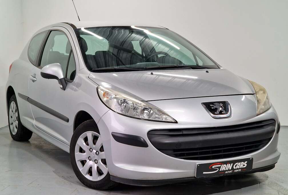 Peugeot // RESERVEE //