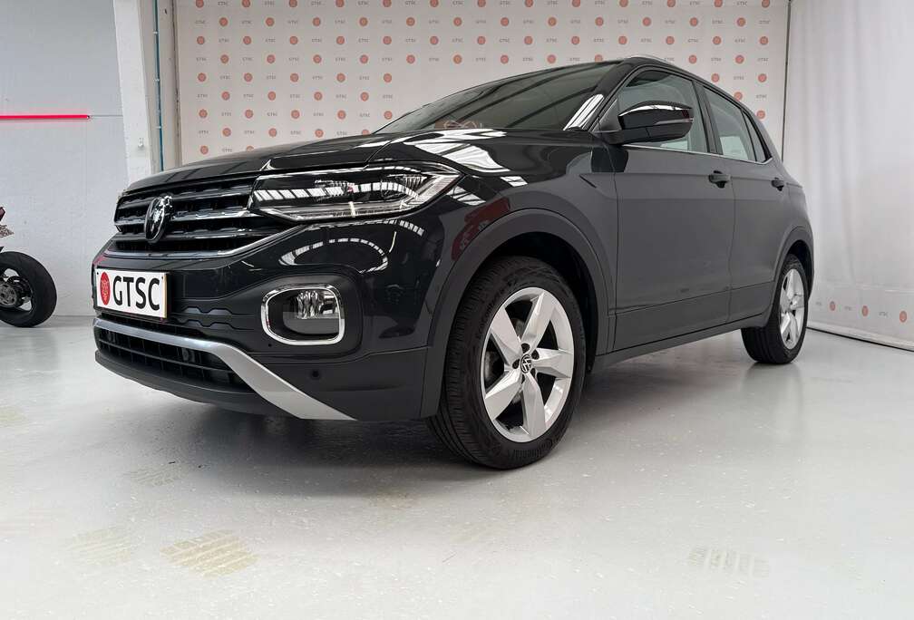 Volkswagen 1.0 TSI Style Adapt. cruise control Carplay, led