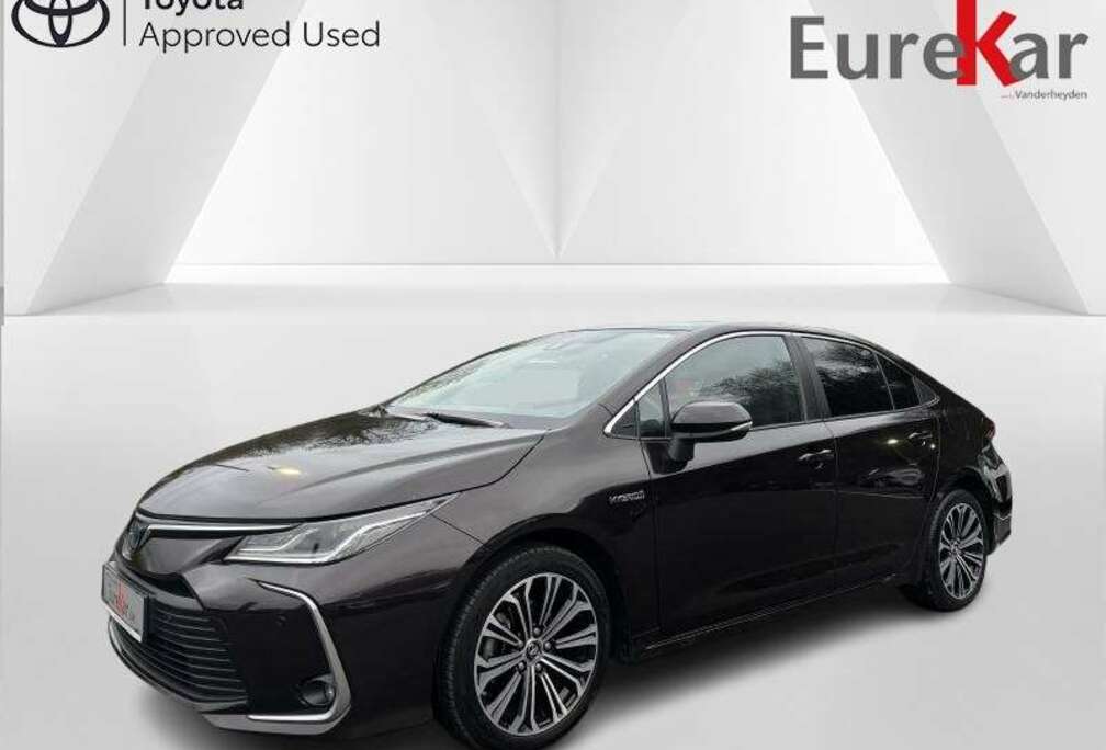 Toyota 1.8 Hybrid Berline Style