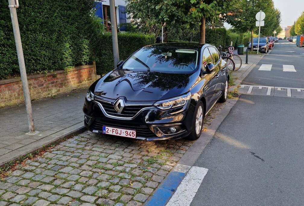 Renault Mégane IV Berline 1.33 Ce 115 FAP Limited