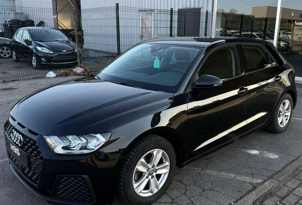 Audi CLIM* GPS* CRUISE* VOLANT MULTI* ESSENCE