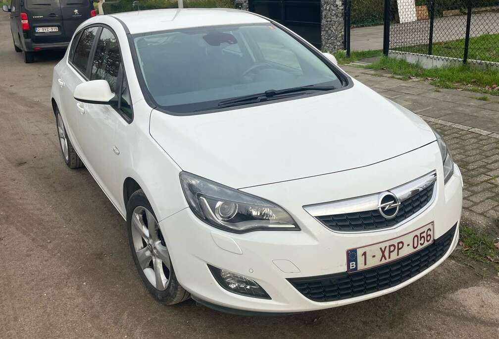 Opel 1.4 Turbo Sport