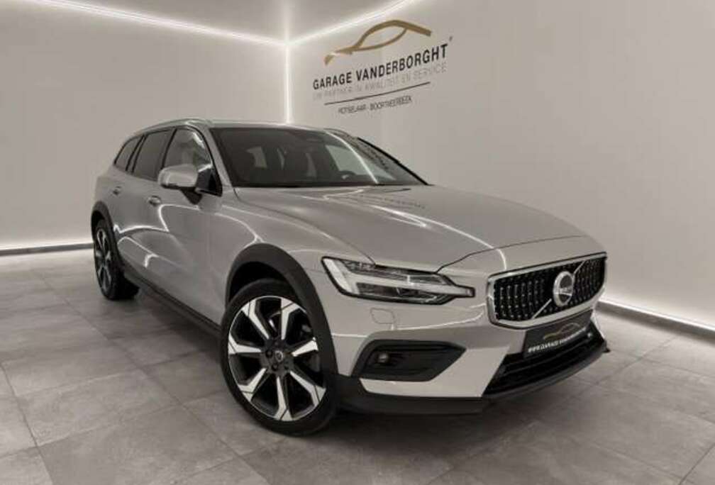 Volvo PLUS B5 HYBRID BENZINE AWD AUTOMAAT 34000KM