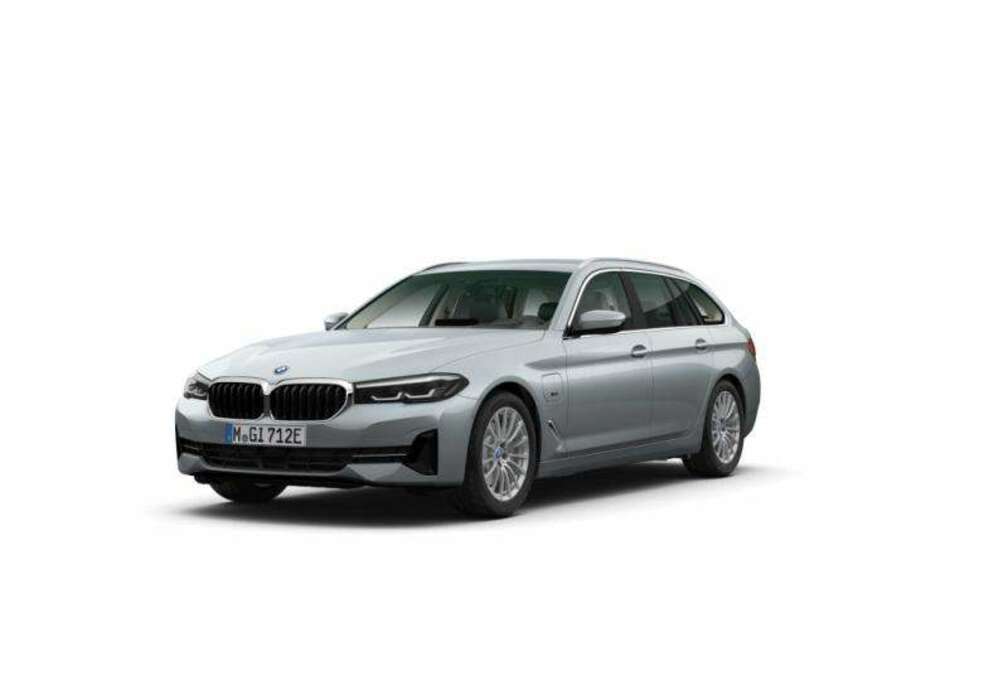 BMW HYBRID - HUD - HAAK - ACC - HIFI
