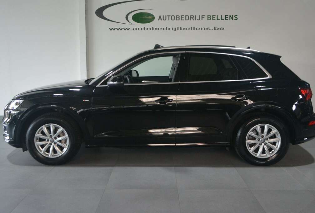 Audi Q5 55 TFSI e quattro PLUG IN  S-LINE / PANO / FULL