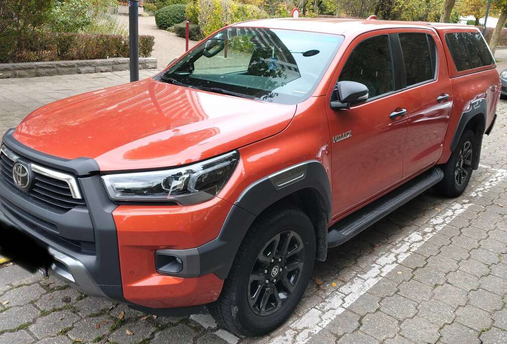Toyota Hilux 2.8 D-4D 4WD Invincible