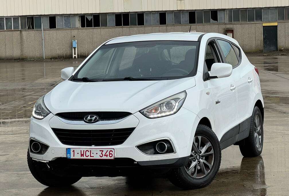 Hyundai 1.6i 2WD / FACELIFT / CLIMA / 1PROP / CARNET