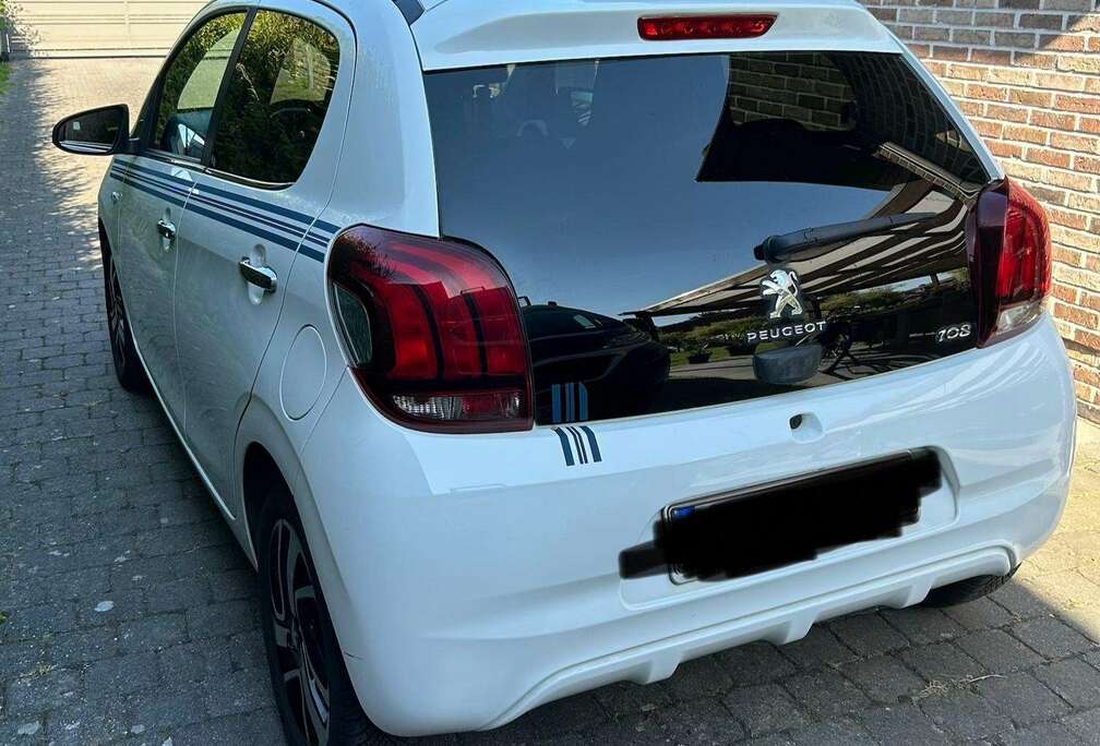 Peugeot 108 1.2 PureTech Top Allure