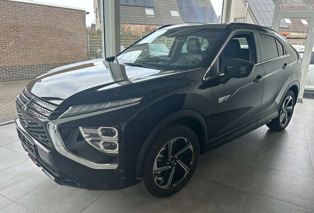 Mitsubishi 2.4 Select 4WD PHEV