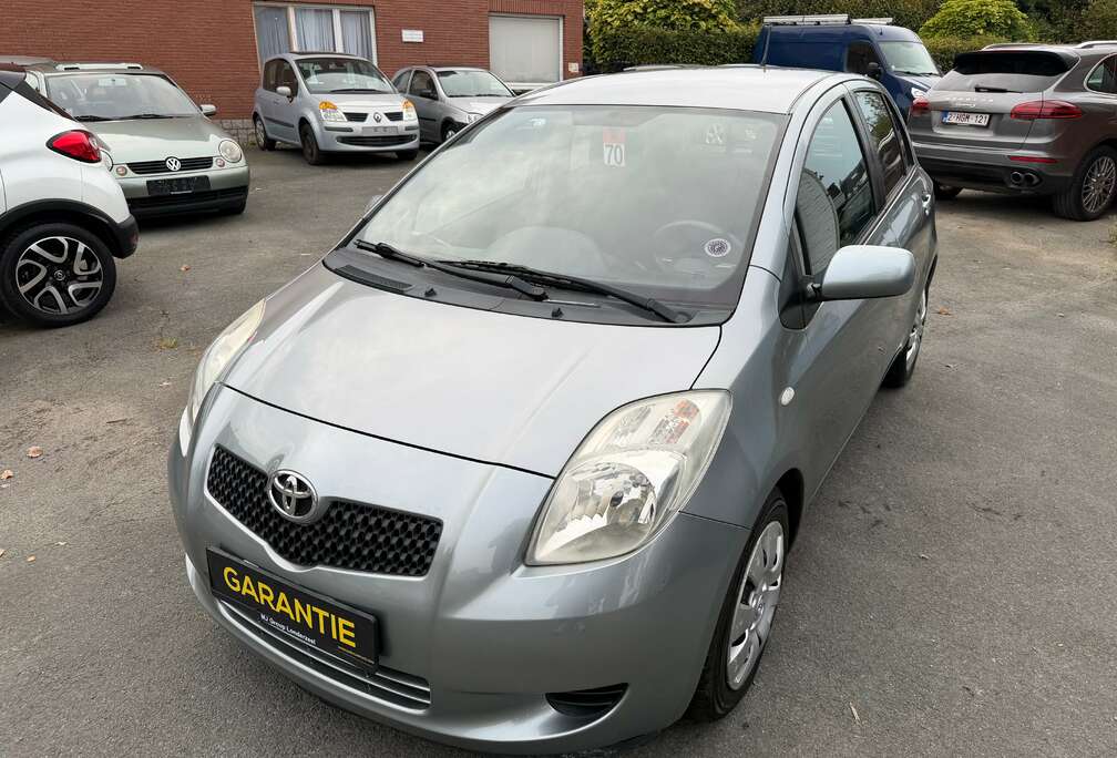 Toyota 1.3i VVT-i 16v Linea Sol Airco // Garantie