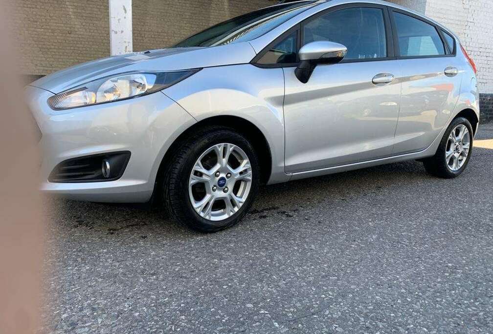 Ford Fiesta 1.4i AUTO 12 MOIS DE GARANTIE