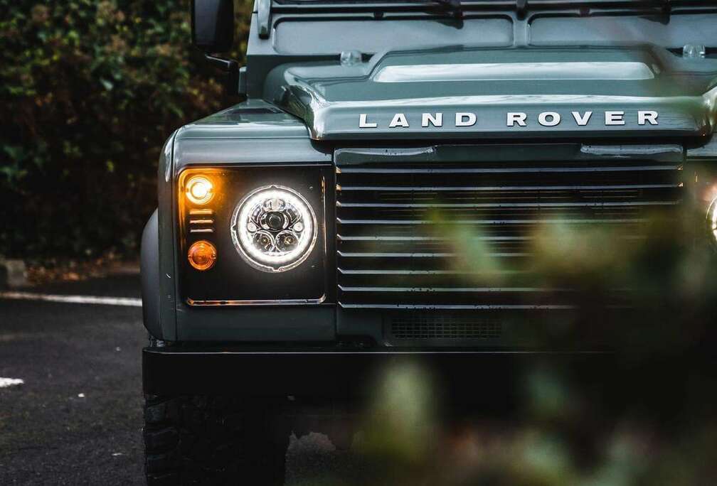 Land Rover Defender 90 DPF Station Wagon S