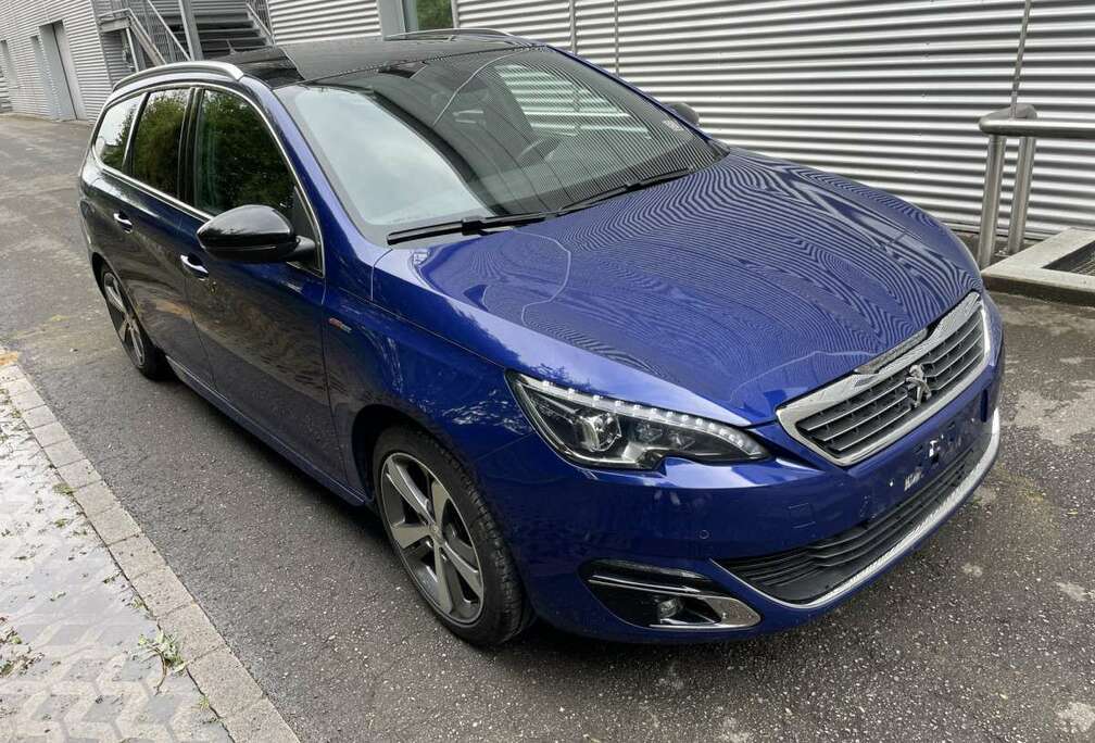 Peugeot 1.2 ESSENCE 131