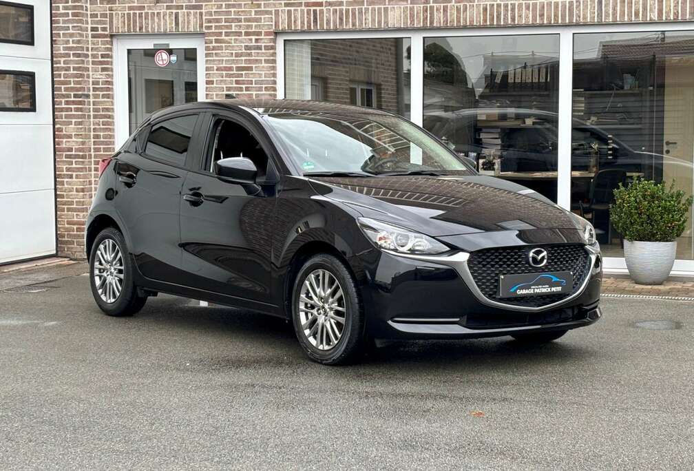 Mazda 2 1.5 M-HYBRID / Camera / Apple / 27000km