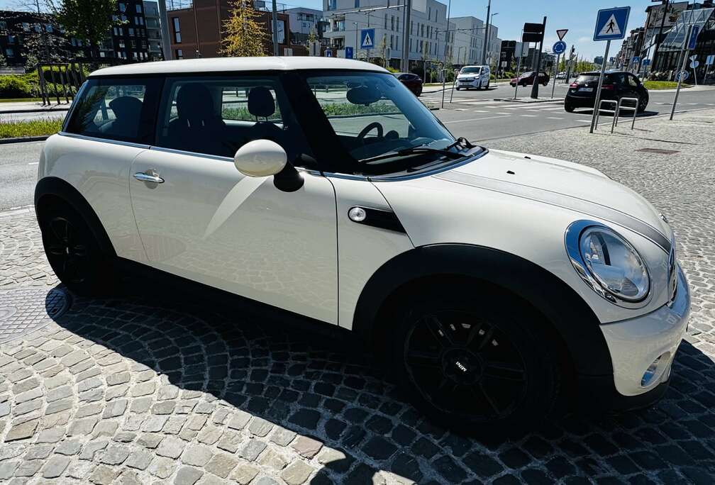 MINI 1.6i