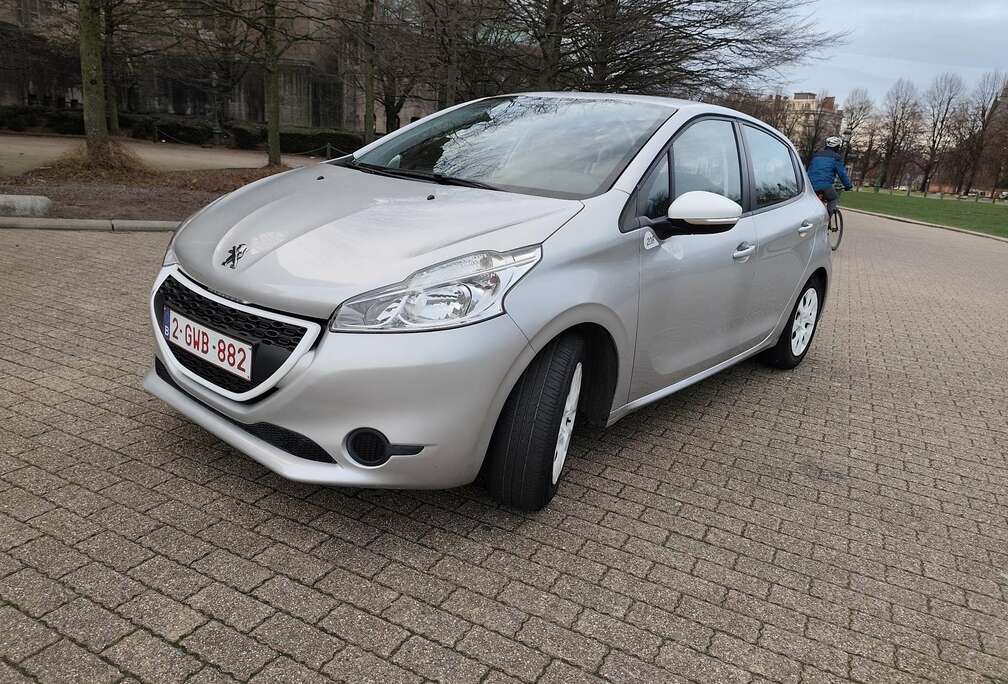 Peugeot 1.0 PureTech 68ch BVM5 Like