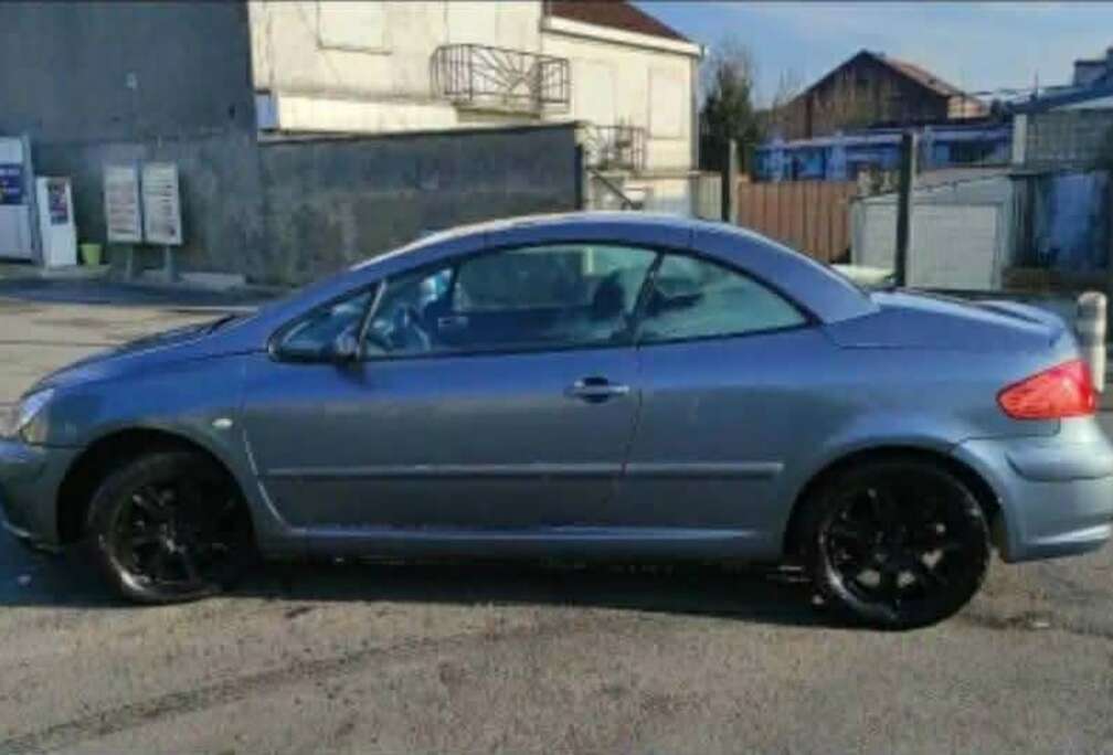 Peugeot CC 1.6i 16v Dynamique