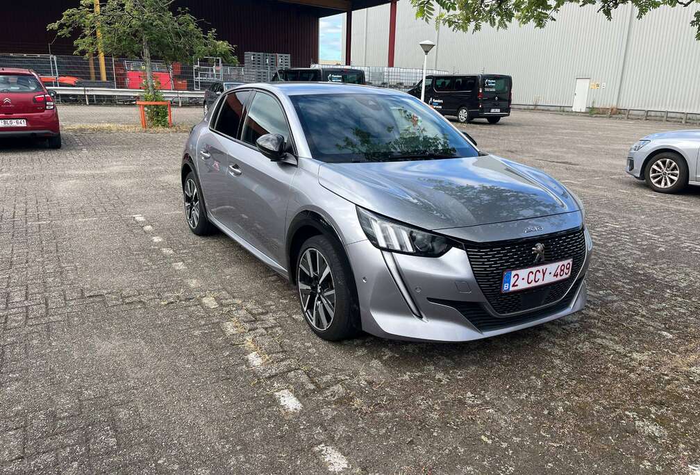 Peugeot 208 1.2i PureTech GT (EU6.4)