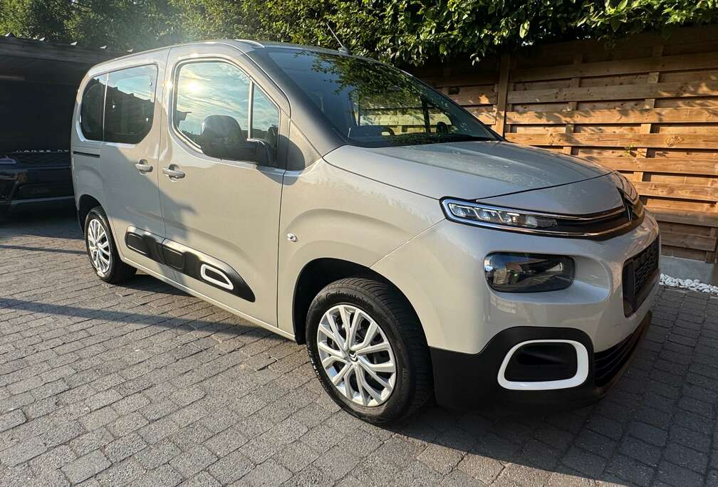 Citroen mod \'2022 navig, app carplay,....nieuw staat