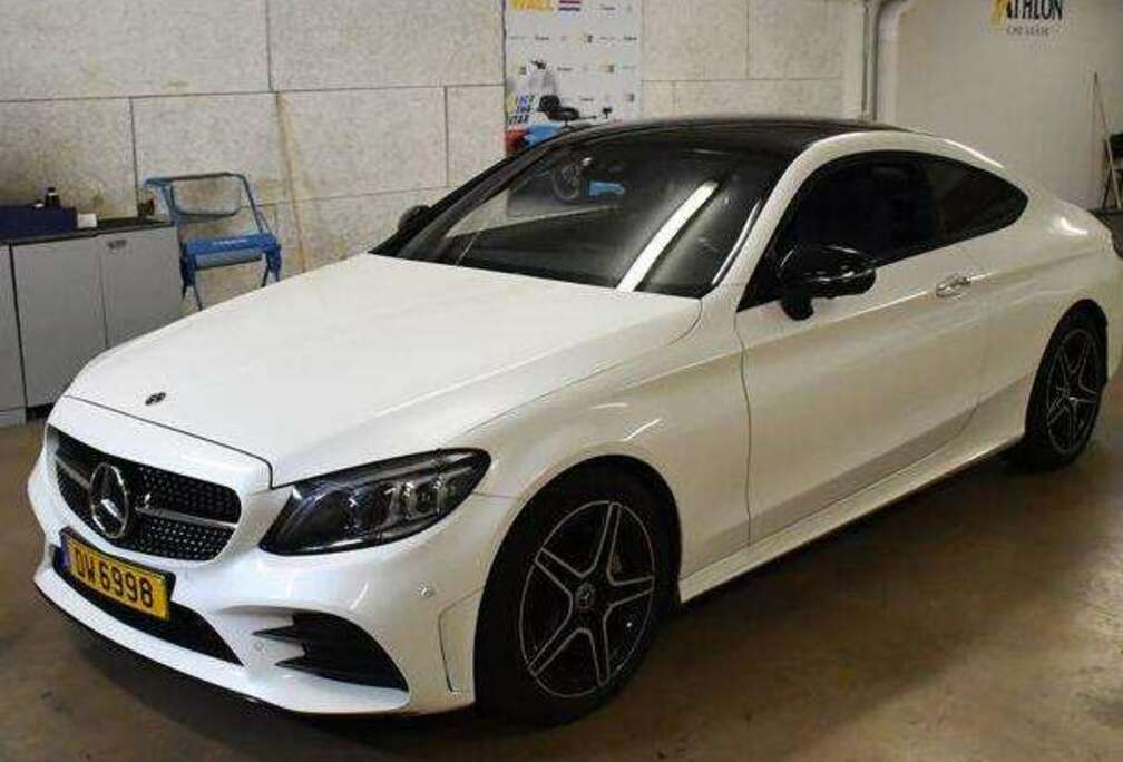Mercedes-Benz Coupe AMG Line/Panodak/Burmester/360cam/Virtual