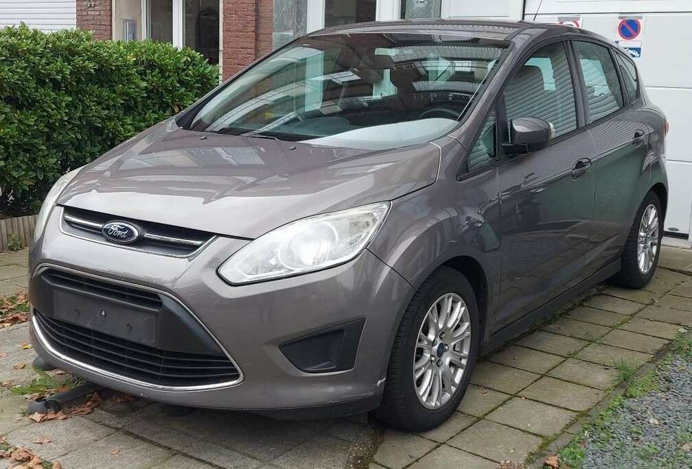 Ford 1.6 Titanium 105cv