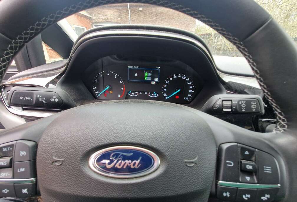 Ford Fiesta 1.0 EcoBoost MHEV Connected