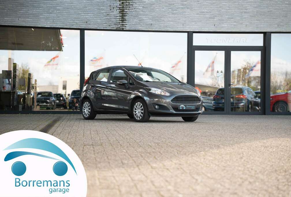 Ford Benzine Airco/Bluetooth/...