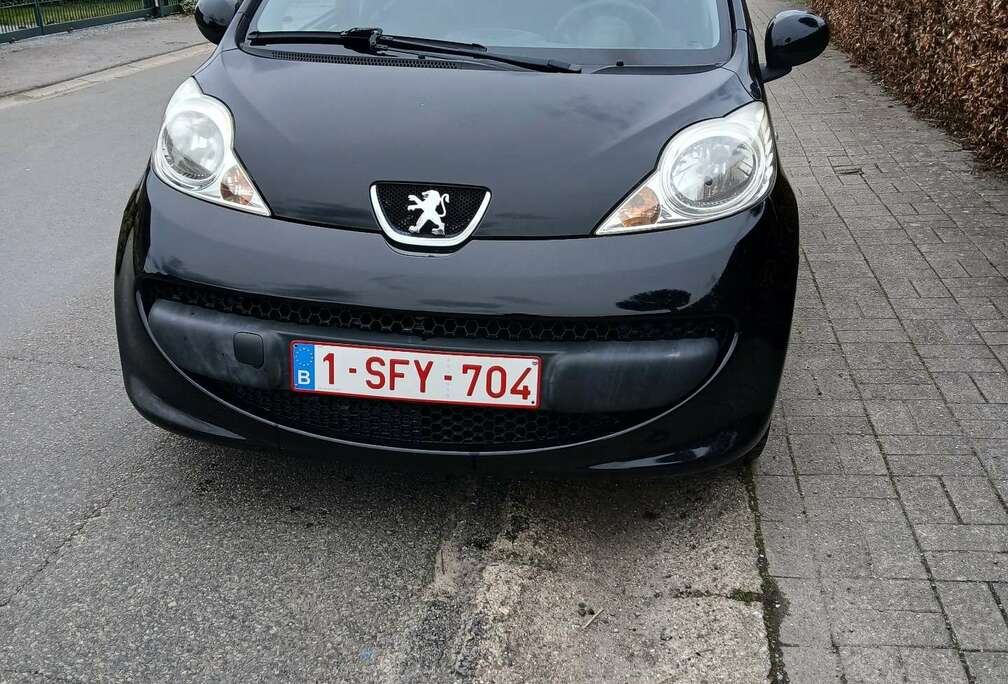 Peugeot 1.0i 12v Trendy