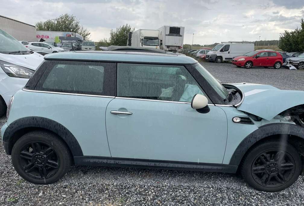 MINI Mini+1.6i+One