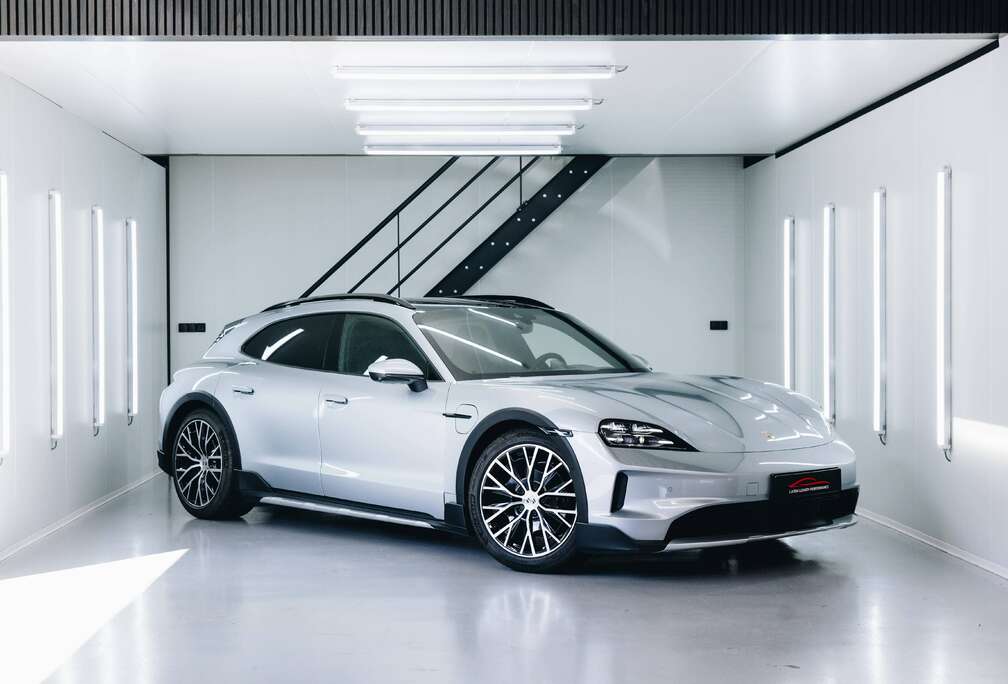 Porsche 4 Cross Turismo Pano BOSE ACC