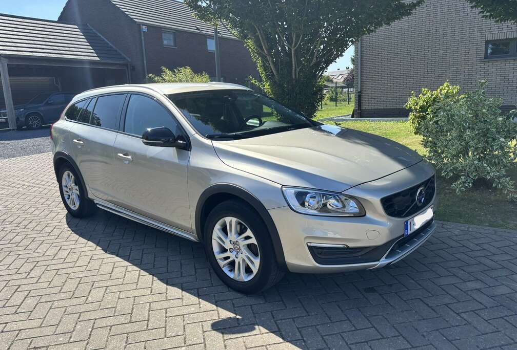 Volvo V60 Cross Country 2.0 D3 Plus