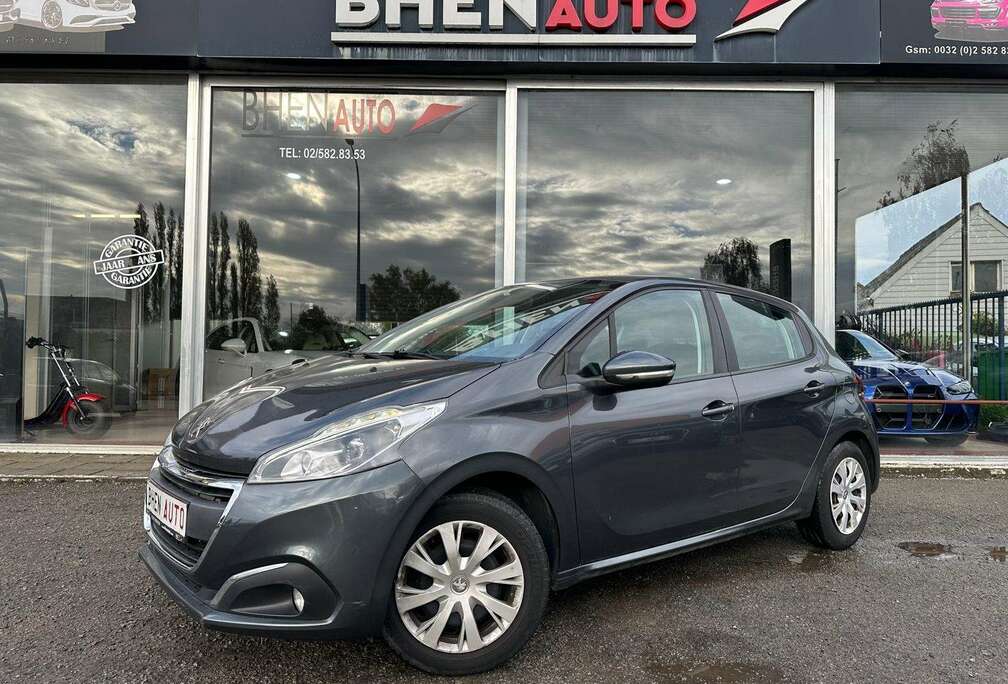 Peugeot 1.2i /NAVI/AIRCO/RADAR DE RECUL