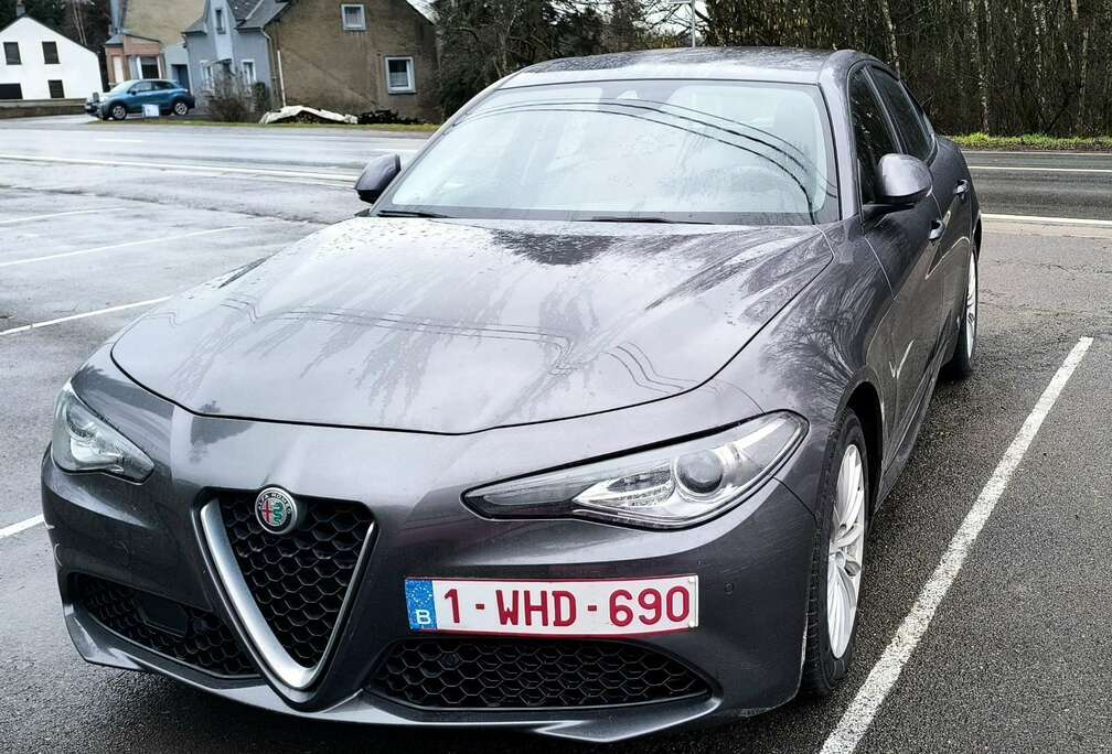 Alfa Romeo 2.2 136 ch