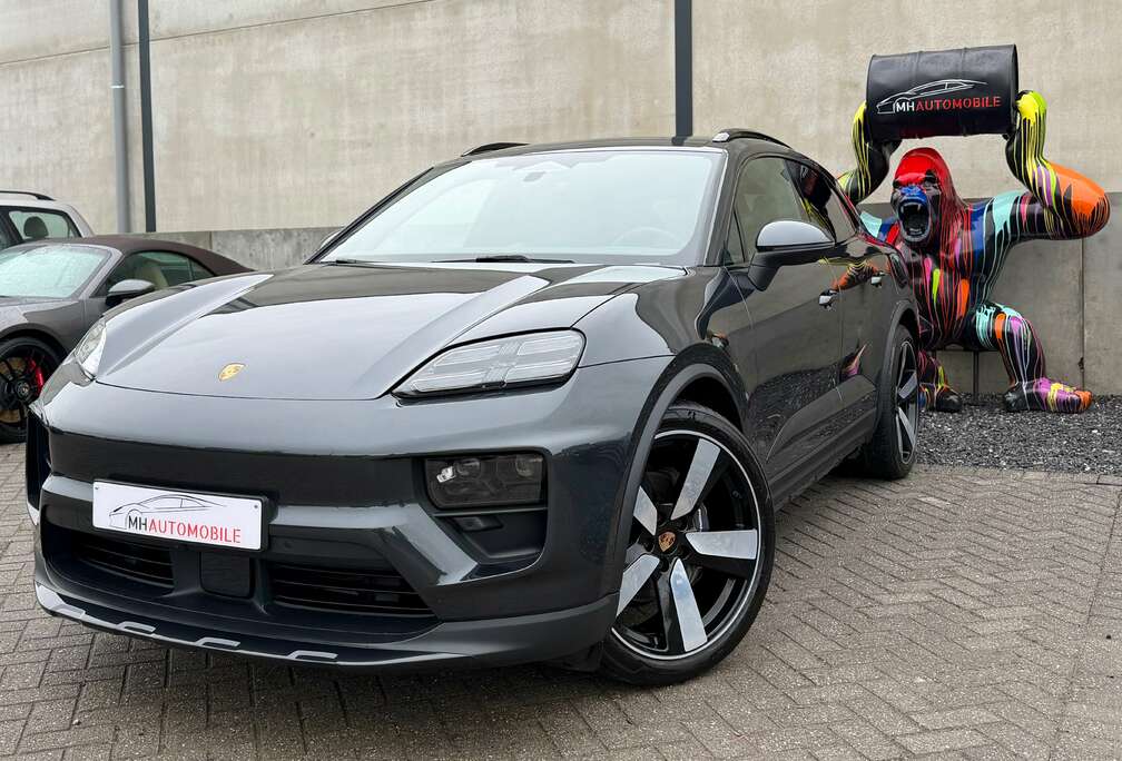 Porsche e-Macan 100 kWh 4