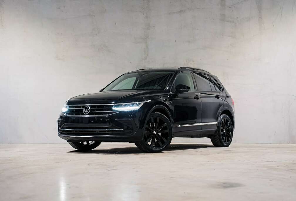 Volkswagen  20\' R-LINE  FACELIFT  HYBRID  CARPLAY FULL
