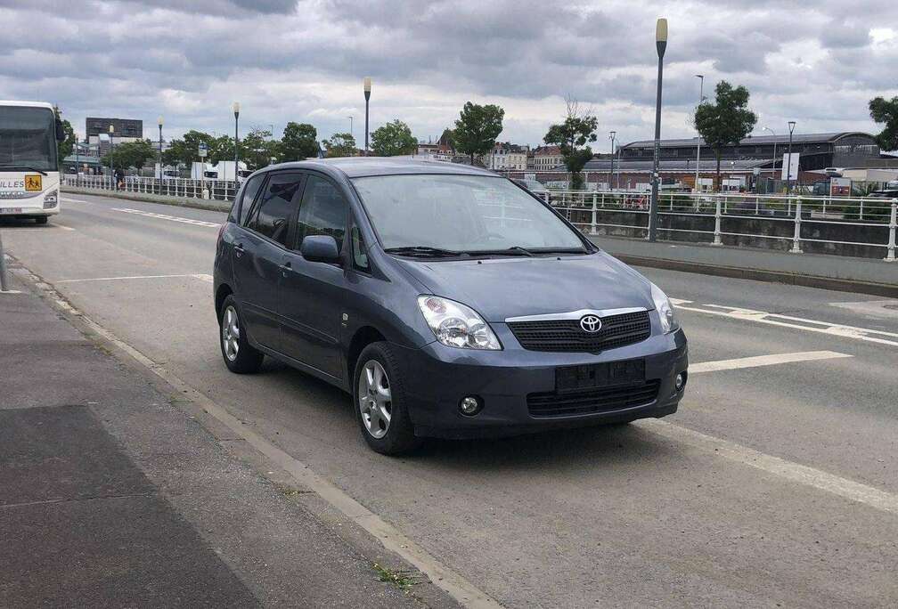 Toyota Corolla Verso 1.8i VVT-i 16v Linea Sol