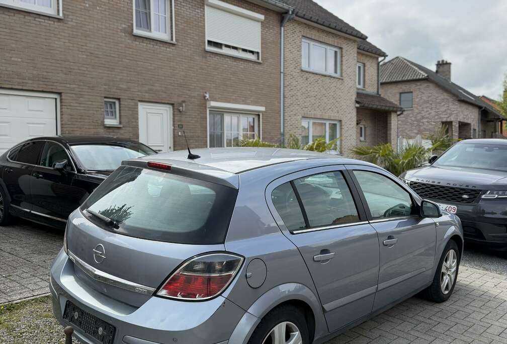 Opel 1.3 CDTi ECOTEC Essentia (Fleet)