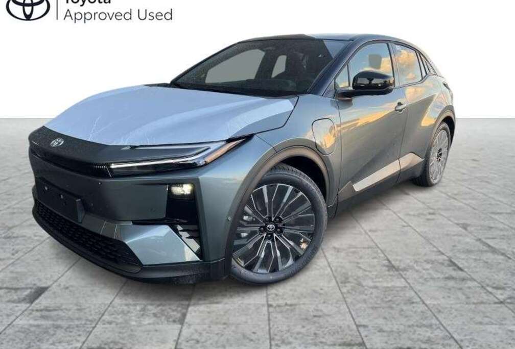 Toyota 77 kWh AWD Style + High Tech Pack