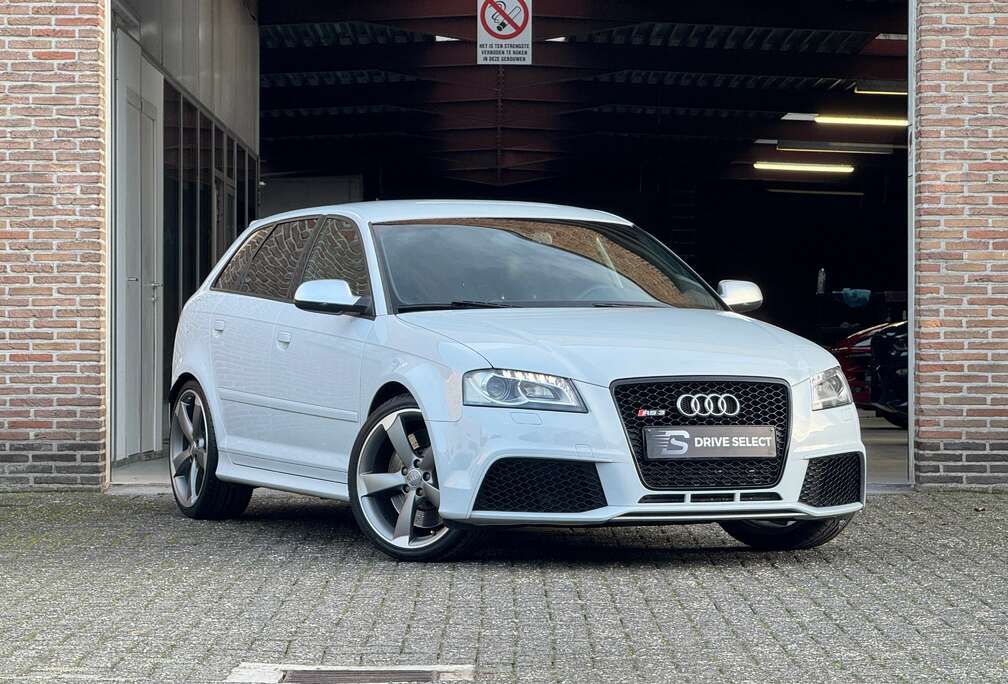 Audi  2de eigenaar  Accidentvrij  Navi Plus  BOSE