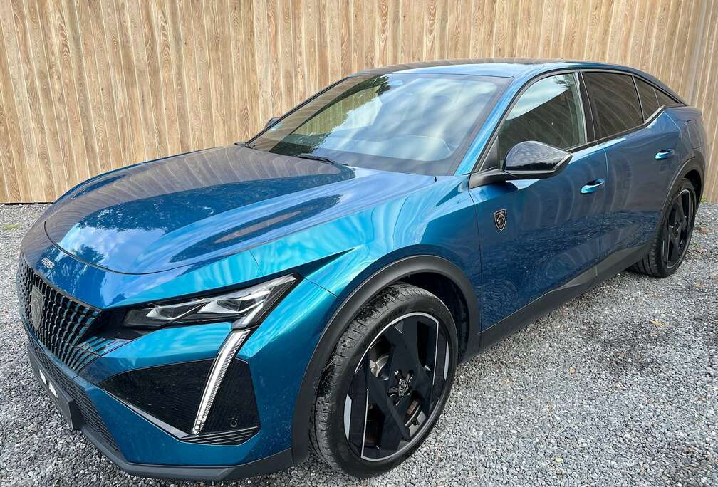 Peugeot 408 Plug-In Hybrid 225 e-EAT8 GT