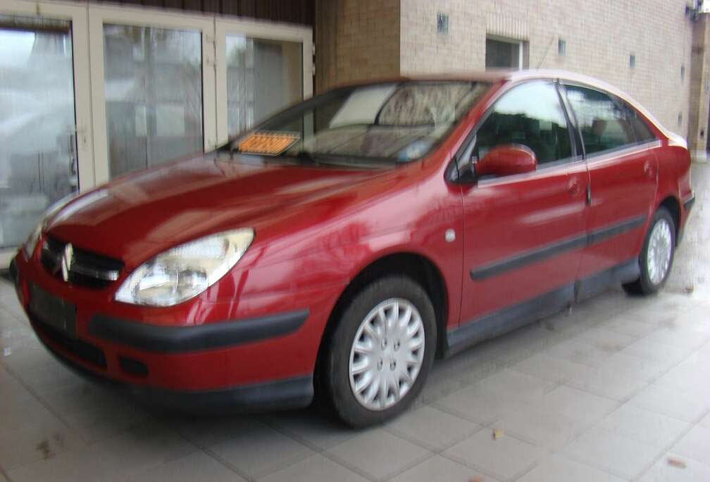 Citroen 1.8i  104.000 KM - CarPass