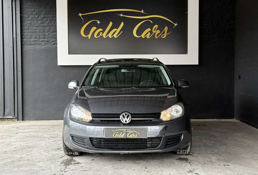 Volkswagen Golf SW 1.6 CR TDi DPF PANO*NAVI*