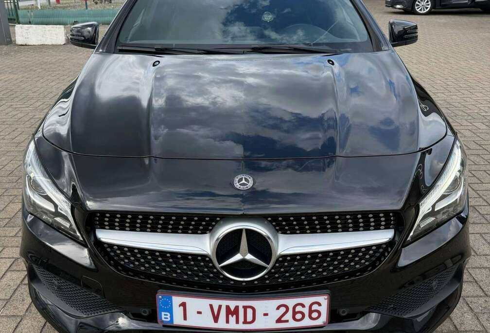 Mercedes-Benz CLA 200 amg line
